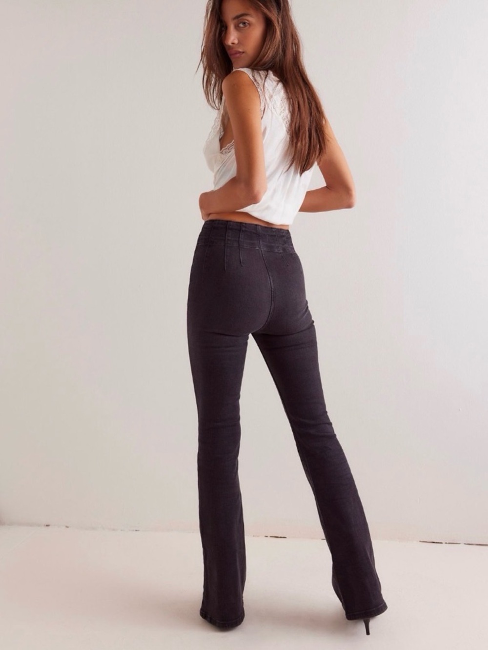 We The Free ‘Jayde’ Flare Jeans 27S